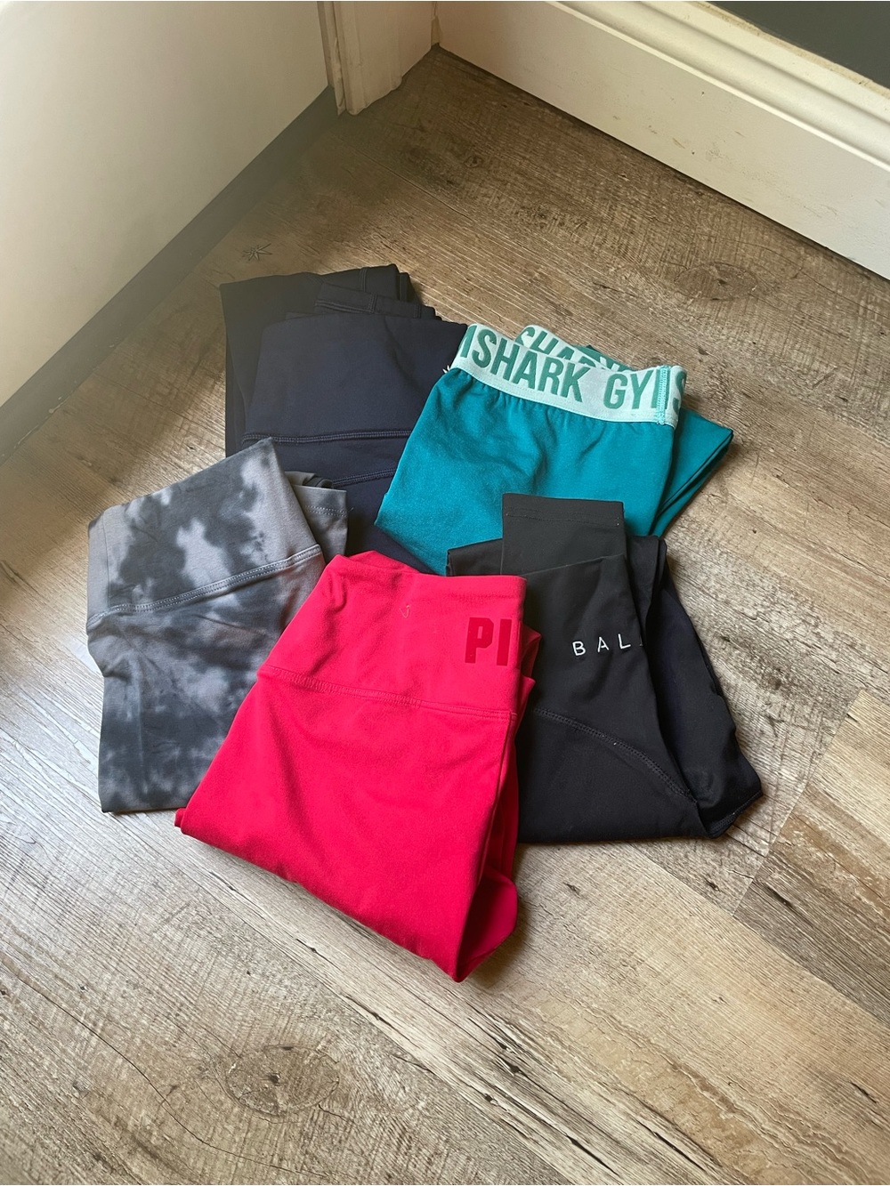 Lot of 5 Active Leggings Pack - Pink, Teal, Black, Gray Tie-Dye - Mixed Brands